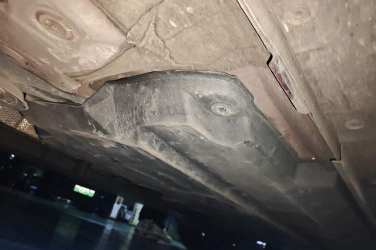 Used Toyota IZOA 2018 2.0L Yixuan Version China V Standard Chassis Front Left