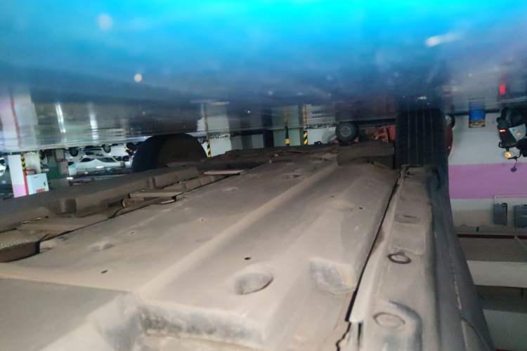 Used Toyota IZOA 2018 2.0L Yichi Version China VI Standard Chassis Rear Left