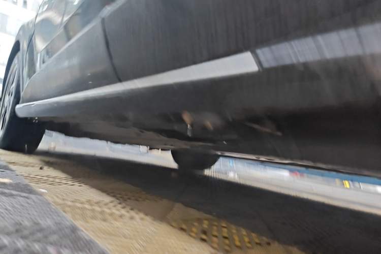 Used Toyota IZOA 2018 2.0L Yichi Version China VI Standard Chassis Rear Left