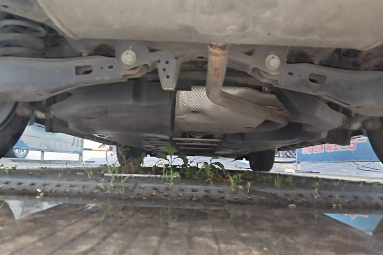 Used Toyota IZOA 2018 2.0L Yichi Version China VI Standard Chassis Rear