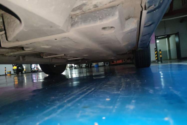 Used Toyota IZOA 2018 2.0L Yichi Version China VI Standard Chassis Rear Right