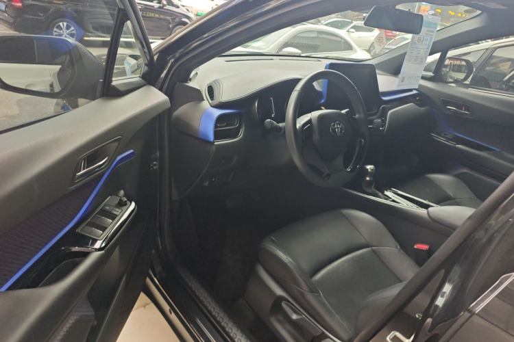 Used Toyota IZOA 2018 2.0L Yichi Version China VI Standard Driver Seat