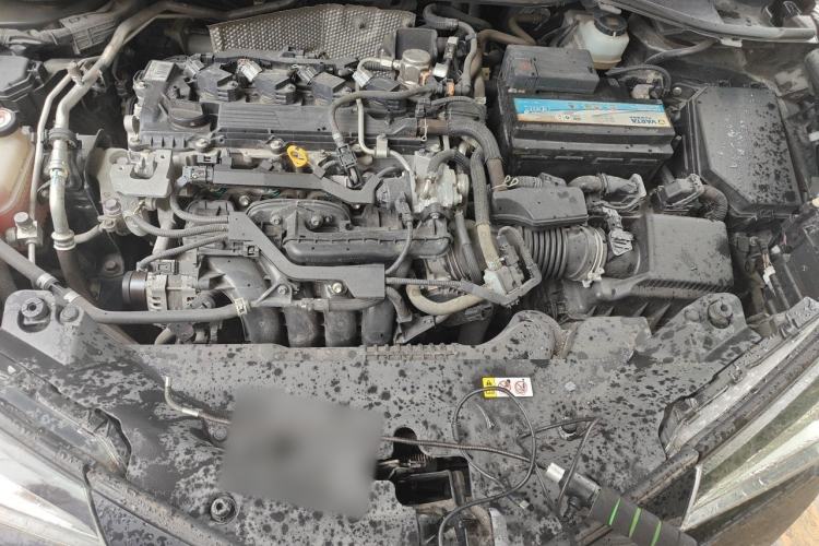 Used Toyota IZOA 2018 2.0L Yichi Version China VI Standard Engine Bay
