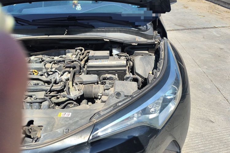 Used Toyota IZOA 2018 2.0L Yichi Version China VI Standard Engine Bay Left