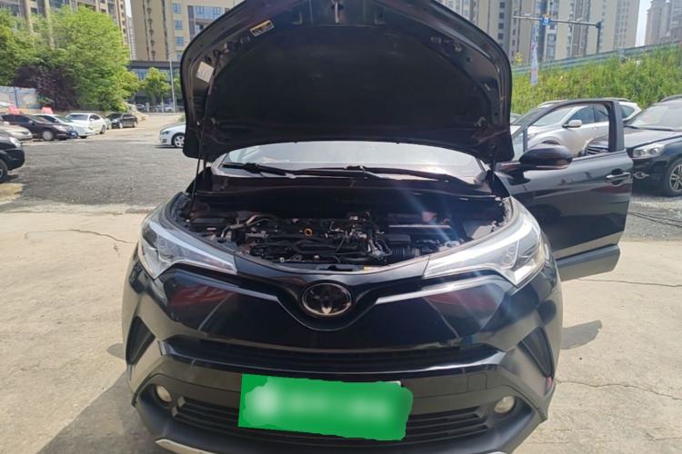Used Toyota IZOA 2018 2.0L Yichi Edition China V Standard Engine Bay