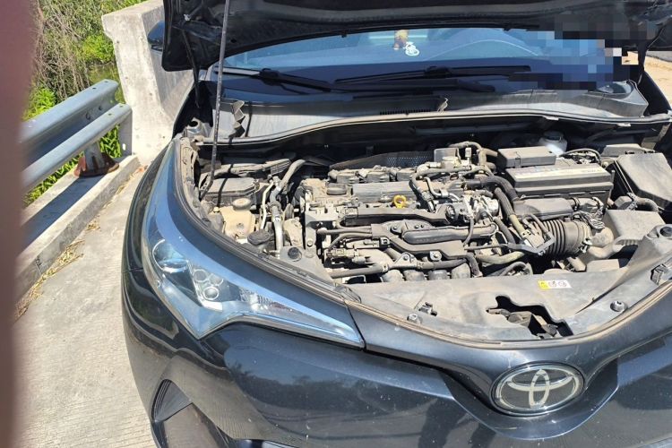 Used Toyota IZOA 2018 2.0L Yichi Version China VI Standard Engine Bay Right