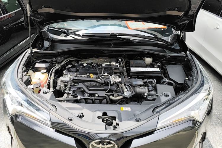 Used Toyota IZOA 2018 2.0L Yichi Edition China V Standard Engine Bay