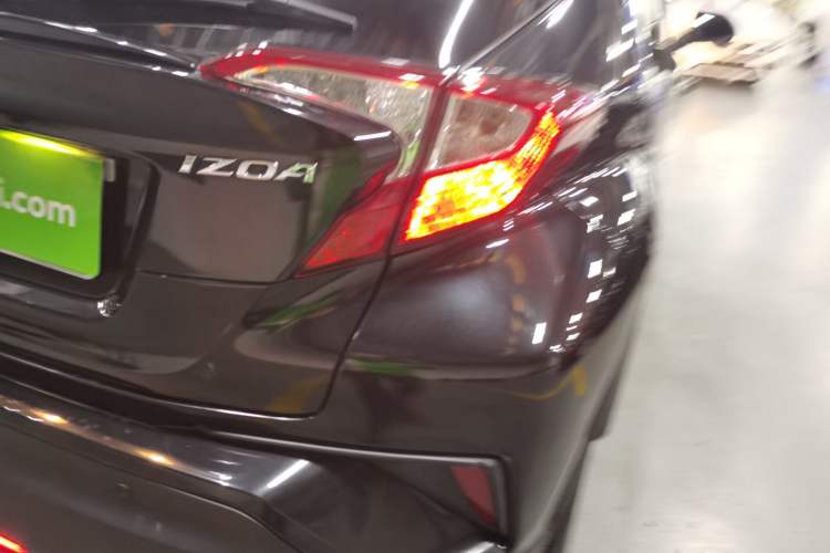 Used Toyota IZOA 2018 2.0L Yidong Version China V Standard Exterior 3