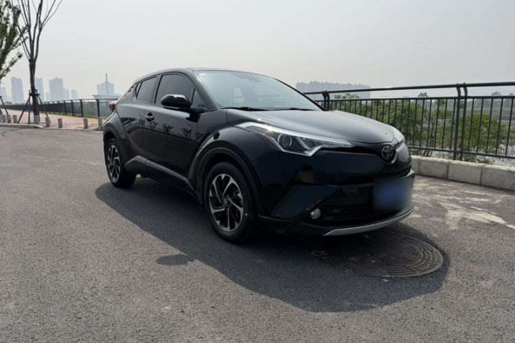 Used Toyota IZOA 2018 2.0L Yichi Edition China V Standard Exterior 3