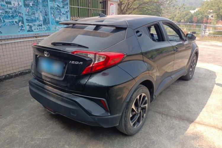 Used Toyota IZOA 2018 2.0L Yichi Version China VI Standard Exterior 5