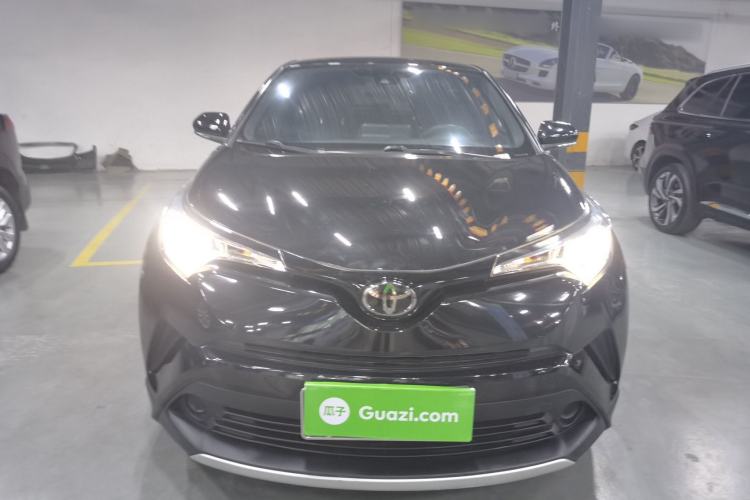 Used Toyota IZOA 2018 2.0L Yidong Version China V Standard Front