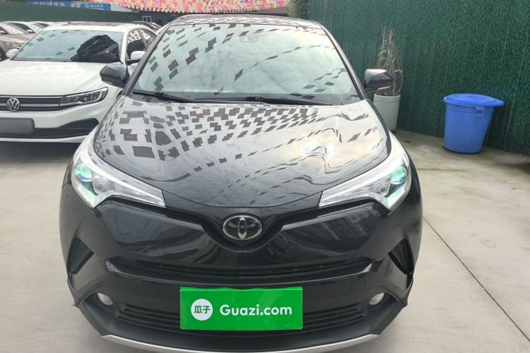Used Toyota IZOA 2018 2.0L Yichi Version China VI Standard Front