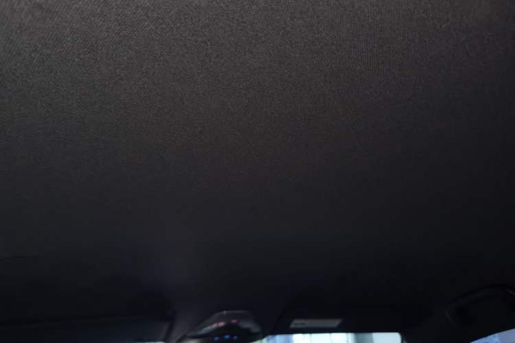 Used Toyota IZOA 2018 2.0L Yidong Version China V Standard Headliner