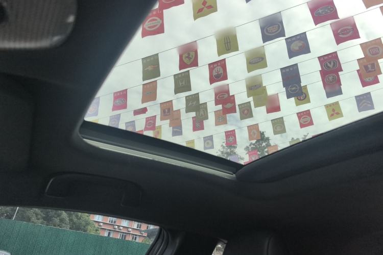 Used Toyota IZOA 2018 2.0L Yichi Version China VI Standard Headliner
