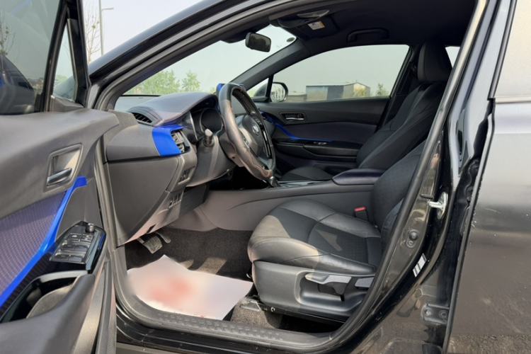 Used Toyota IZOA 2018 2.0L Yichi Edition China V Standard Interior 2