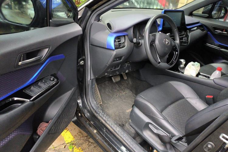 Used Toyota IZOA 2018 2.0L Yichi Edition China V Standard Interior 3