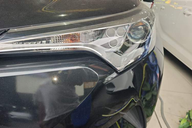 Used Toyota IZOA 2018 2.0L Yichi Version China VI Standard Left Front Headlight