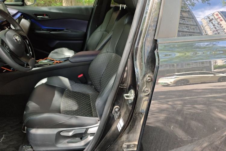 Used Toyota IZOA 2018 2.0L Yichi Version China VI Standard Left Front Seat