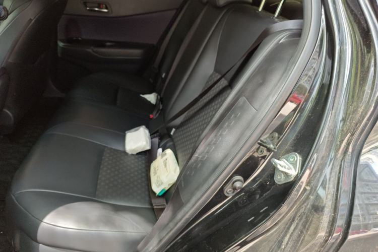 Used Toyota IZOA 2018 2.0L Yichi Version China VI Standard Left Rear Seat