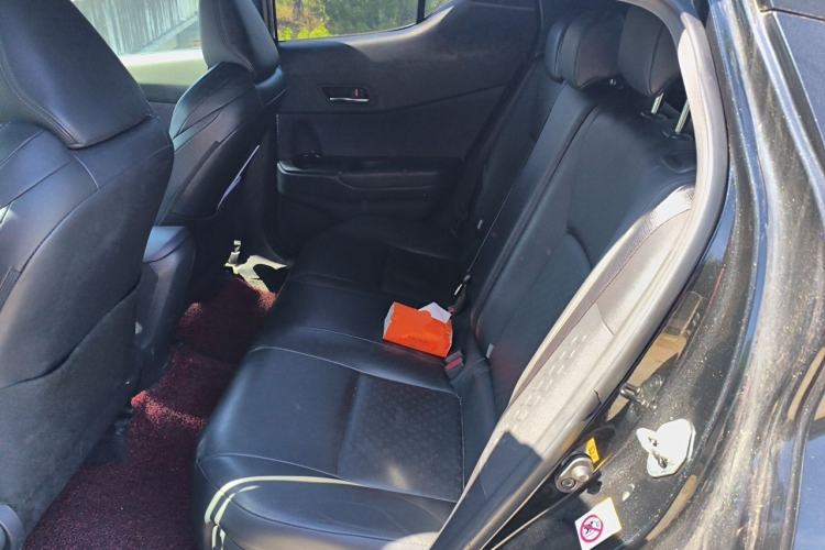 Used Toyota IZOA 2018 2.0L Yichi Version China VI Standard Left Rear Seat