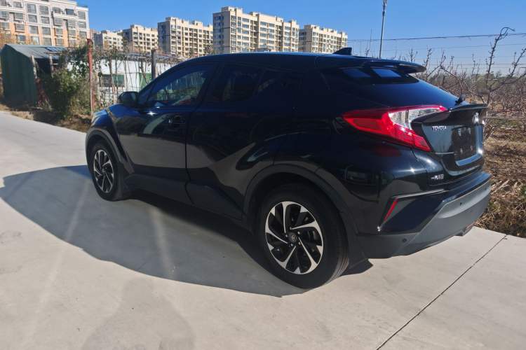 Used Toyota IZOA 2018 2.0L Yichi Version China VI Standard Left Side