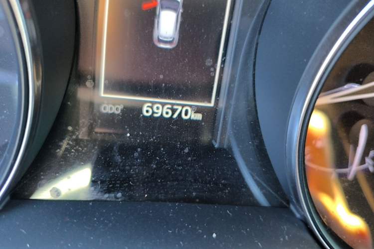 Used Toyota IZOA 2018 2.0L Yichi Version China VI Standard Odometer Close Up