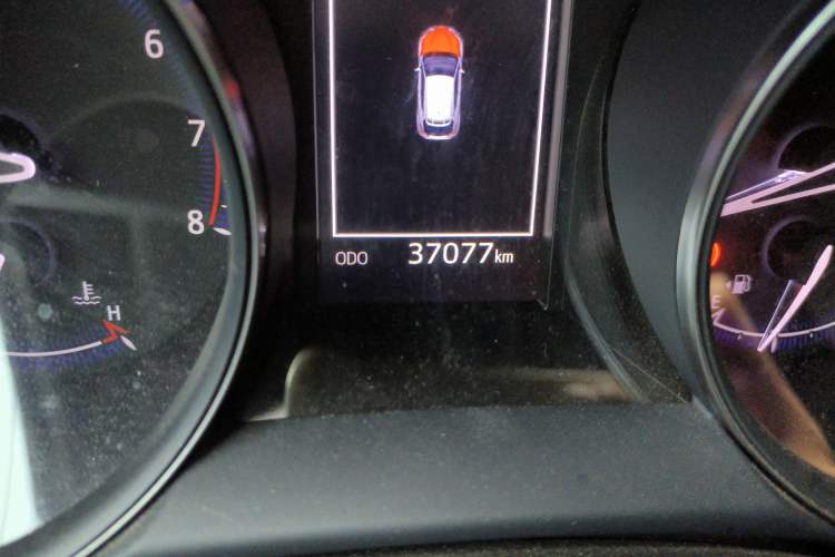 Used Toyota IZOA 2018 2.0L Yichi Edition China V Standard Odometer Close Up