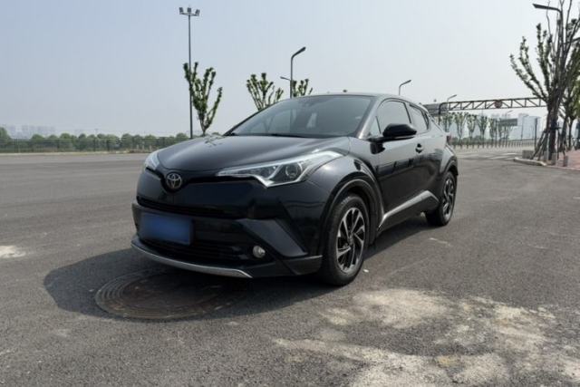 Used Toyota IZOA 2018 2.0L Yichi Edition China V Standard