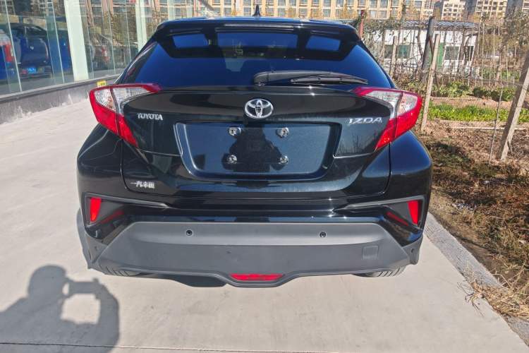 Used Toyota IZOA 2018 2.0L Yichi Version China VI Standard Rear
