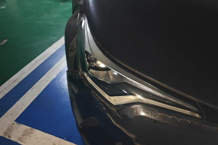Used Toyota IZOA 2018 2.0L Yixuan Version China V Standard Right Front Headlight