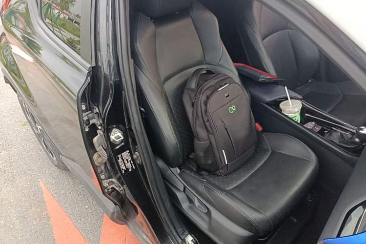 Used Toyota IZOA 2018 2.0L Yichi Version China VI Standard Right Front Seat