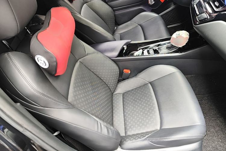 Used Toyota IZOA 2018 2.0L Yichi Edition China V Standard Right Front Seat