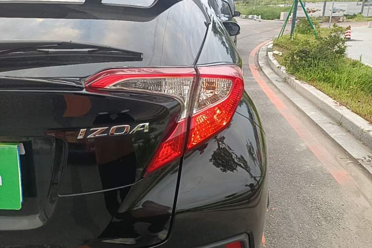 Used Toyota IZOA 2018 2.0L Yichi Version China VI Standard Right Rear Taillight