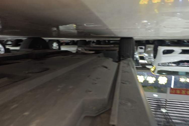 Used Toyota IZOA 2018 2.0L Yichi Version China VI Standard Right Side Sill