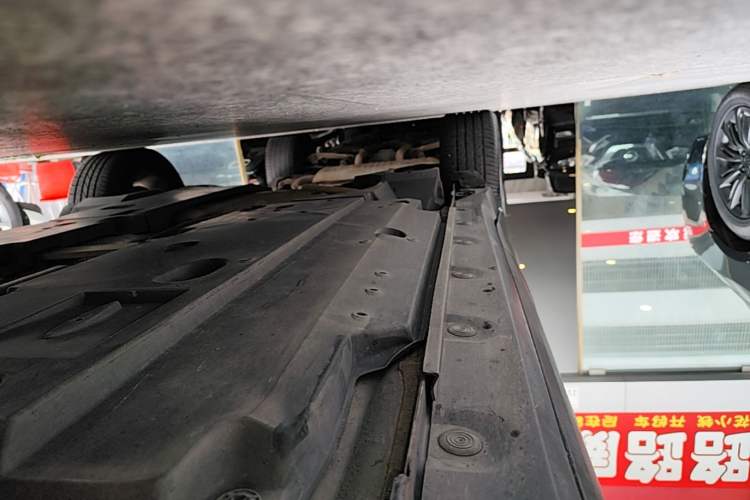 Used Toyota IZOA 2018 2.0L Yichi Edition China V Standard Right Side Sill