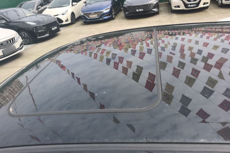 Used Toyota IZOA 2018 2.0L Yichi Version China VI Standard Roof