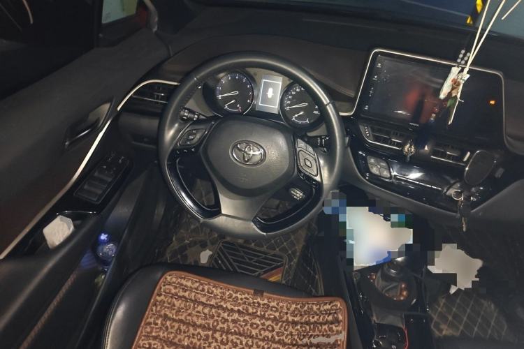 Used Toyota IZOA 2018 2.0L Yixuan Version China V Standard Steering Wheel