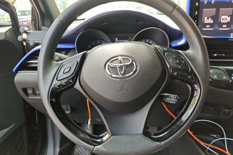 Used Toyota IZOA 2018 2.0L Yichi Version China VI Standard Steering Wheel