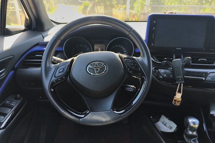 Used Toyota IZOA 2018 2.0L Yichi Version China VI Standard Steering Wheel
