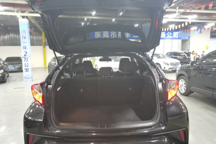 Used Toyota IZOA 2018 2.0L Yidong Version China V Standard Trunk