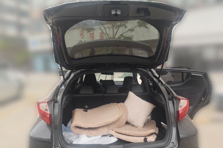 Used Toyota IZOA 2018 2.0L Yichi Version China VI Standard Trunk