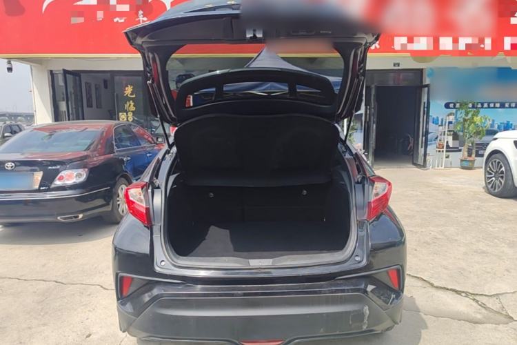 Used Toyota IZOA 2018 2.0L Yichi Edition China V Standard Trunk