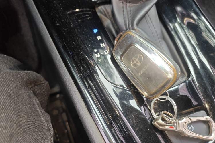 Used Toyota IZOA 2018 2.0L Yichi Version China VI Standard Vehicle Key