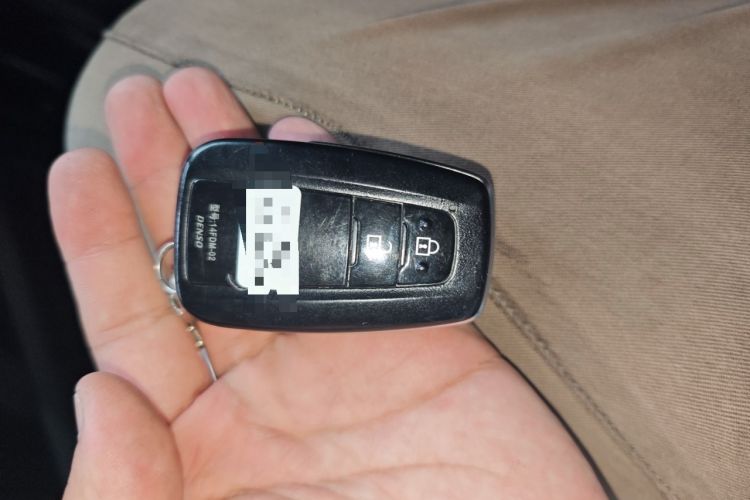 Used Toyota IZOA 2018 2.0L Yichi Version China VI Standard Vehicle Key