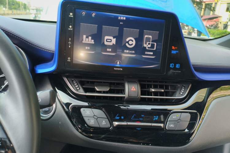 Used Toyota IZOA 2018 2.0L Yichi Version China VI Standard Audio And AC Panel