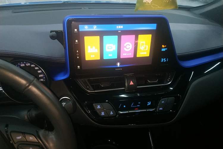 Used Toyota IZOA 2018 2.0L Yichi Edition China V Standard Audio And AC Panel