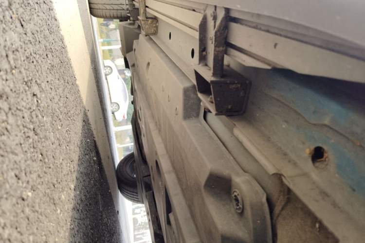 Used Toyota IZOA 2018 2.0L Yichi Edition China V Standard Chassis Front Right