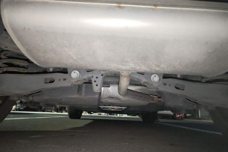 Used Toyota IZOA 2018 2.0L Yichi Version China VI Standard Chassis Rear