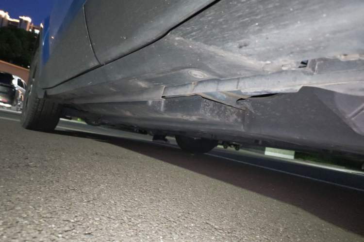 Used Toyota IZOA 2018 2.0L Yichi Version China VI Standard Chassis Rear Left