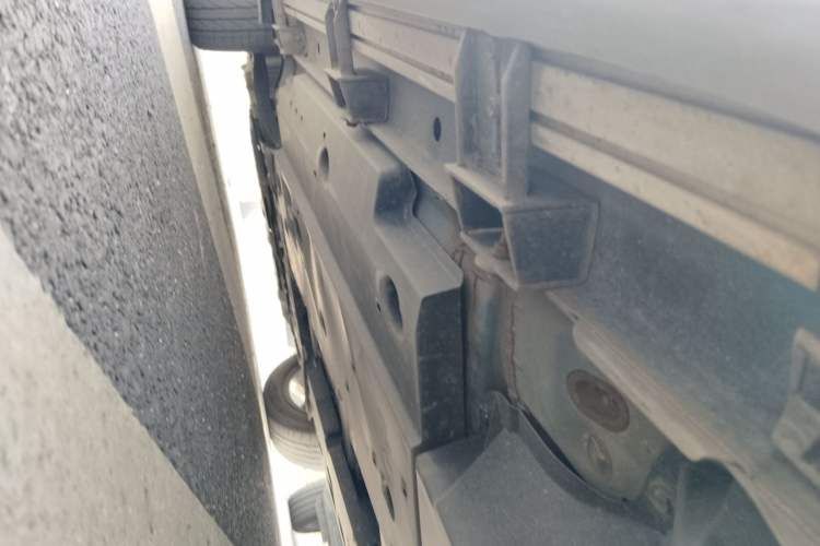Used Toyota IZOA 2018 2.0L Yichi Edition China V Standard Chassis Rear Left